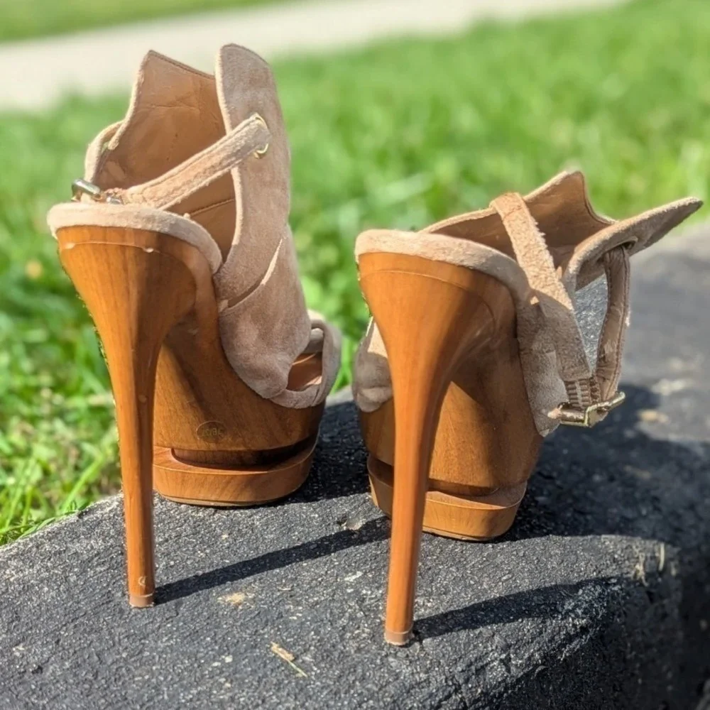 Y2K Jessica Simpson Suede Platform Heels 7B Sculptural Stiletto Tan